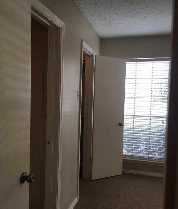 Foto 3 de apartamento ubicada en 396 E Southwest Pkwy Apt 123