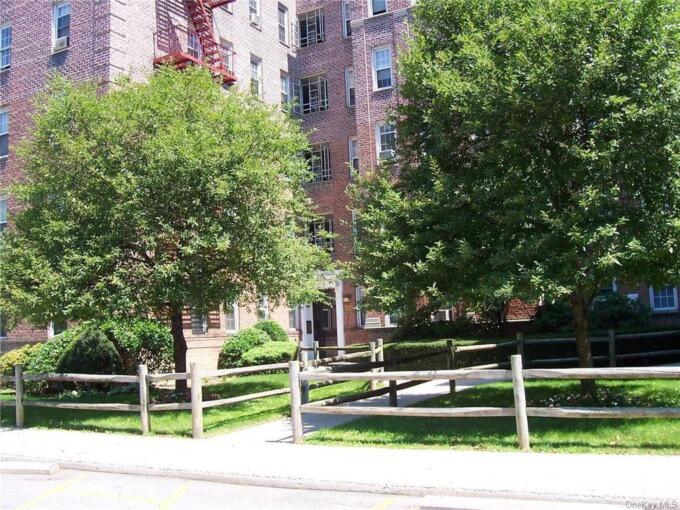 Foto 1 de vivienda ubicada en 800 Bronx River Rd Apt A21