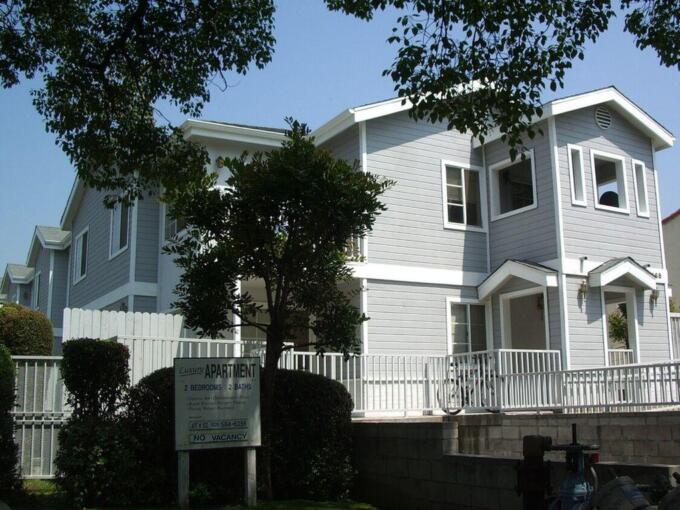 Foto 1 de apartamento ubicada en 168 N Catalina Ave