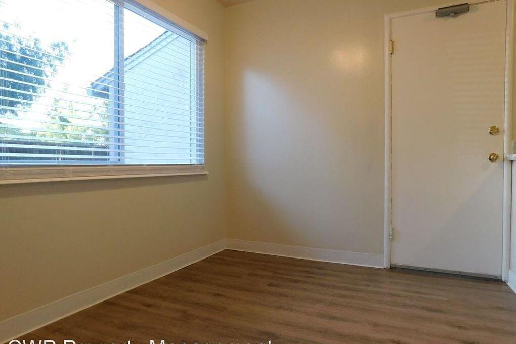 Foto 2 de apartamento ubicada en 882.898 W Tennyson Rd