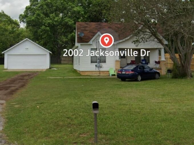 Foto 1 de apartamento ubicada en 2002 Jacksonville Dr