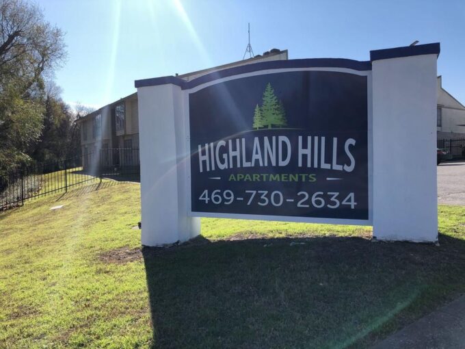 Foto 1 de vivienda en 5850 Highland Hills Dr