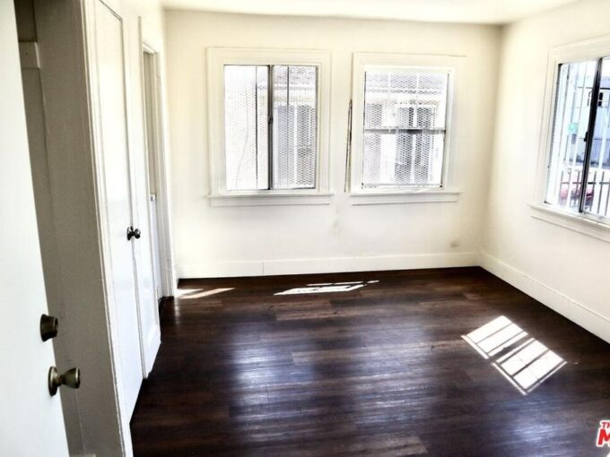 Foto 1 de apartamento ubicada en 1139 E 68th St Apt 2