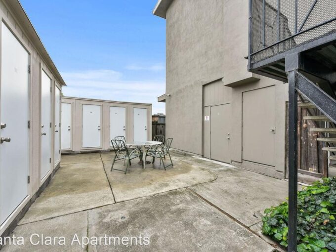 Foto 1 de vivienda ubicada en 2157 Santa Clara Ave