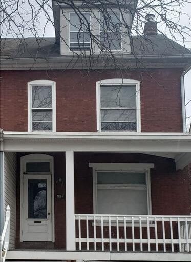 Foto 1 de vivienda en 526 N Charlotte St