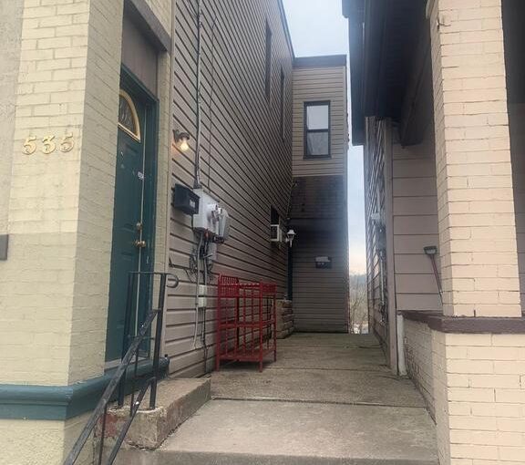 Foto 1 de vivienda ubicada en 537 3rd St